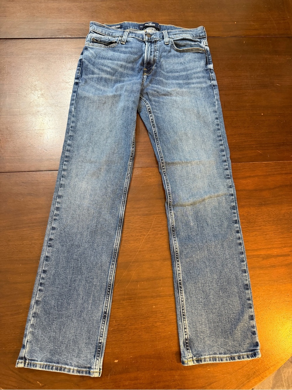 Hollister Men's 30x32” Light Wash Straight Jeans
